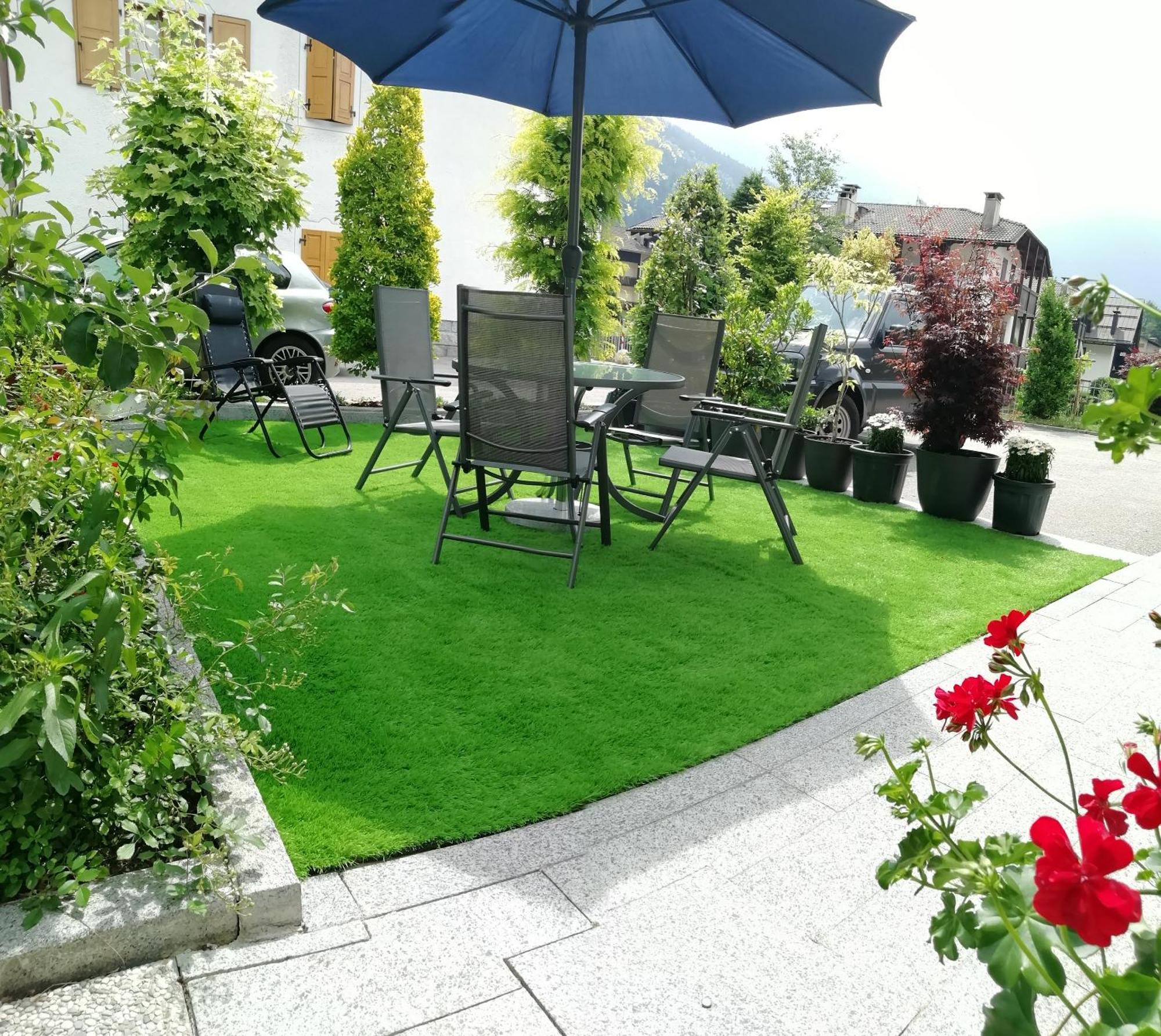 Appartamento Con Giardino Carisolo Exteriör bild